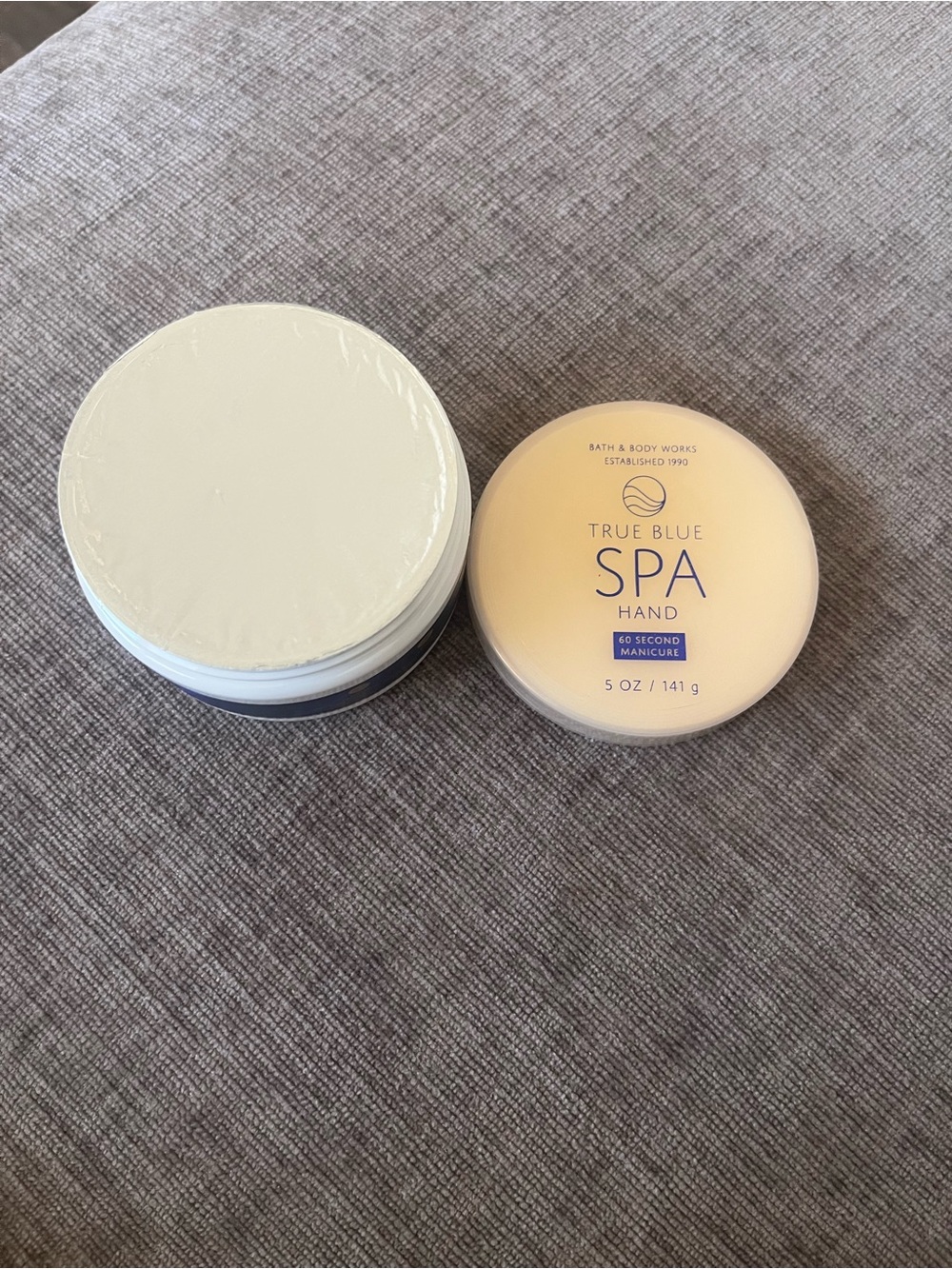 Bath & Body Works TRUE BLUE SPA 5 oz 60 SECOND MANICURE Hand Scrub Sugar Sealed - Picture 3 of 3